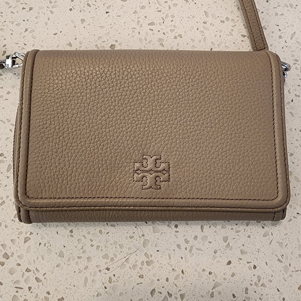 GORGEOUS new Tory Burch taupe/gray crossbody CONVERTIBLE BAG